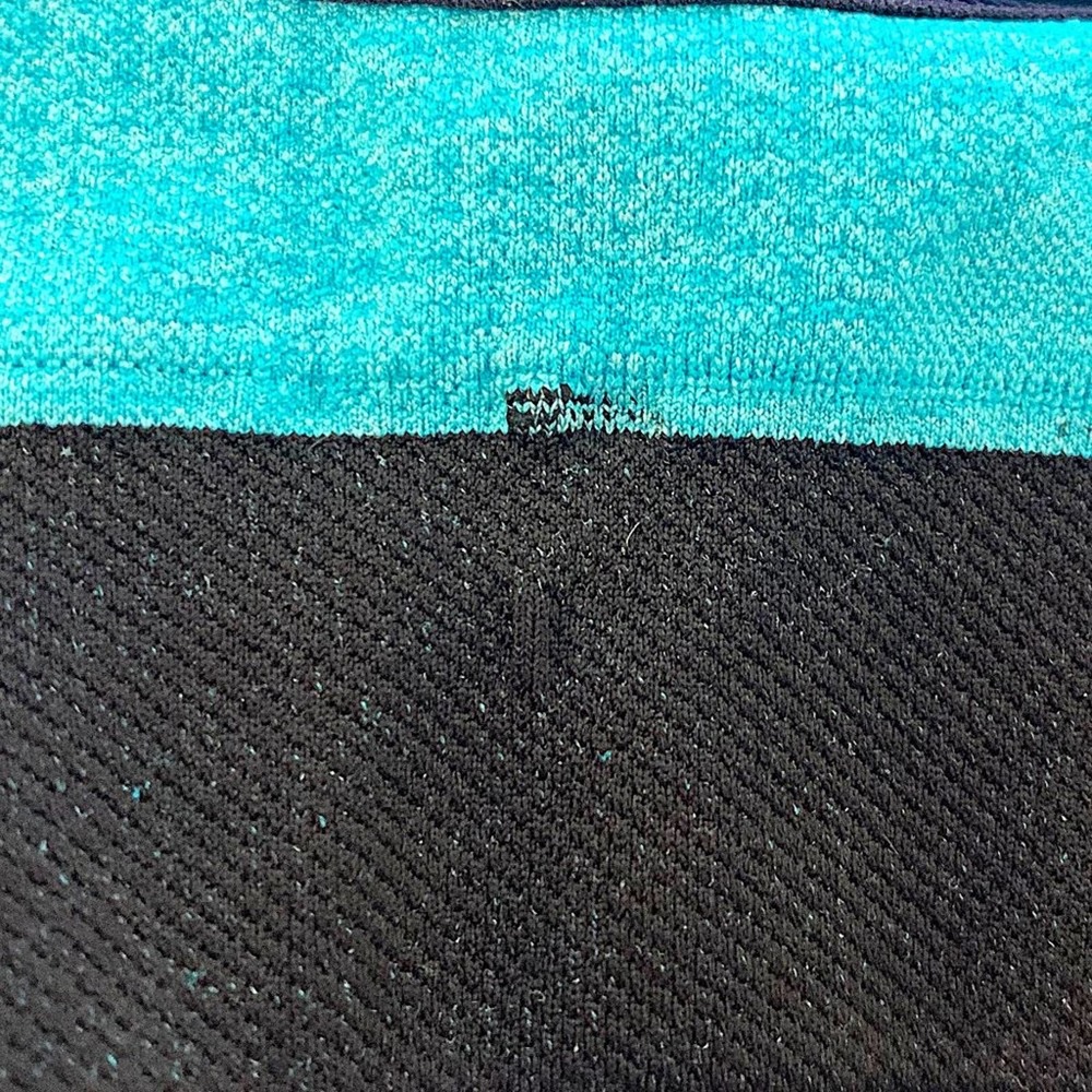 Lululemon Hold Your Om Colorblock Seamless Bra II in Heathered Peacock Blue - Picture 12 of 12